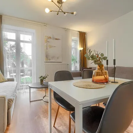 Апартаменты 900 Ogrod W Centrum No1